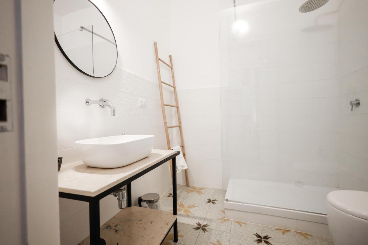 2 Santi - Suite And Rooms Lecce Buitenkant foto