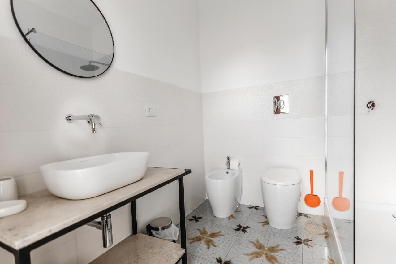 2 Santi - Suite And Rooms Lecce Buitenkant foto