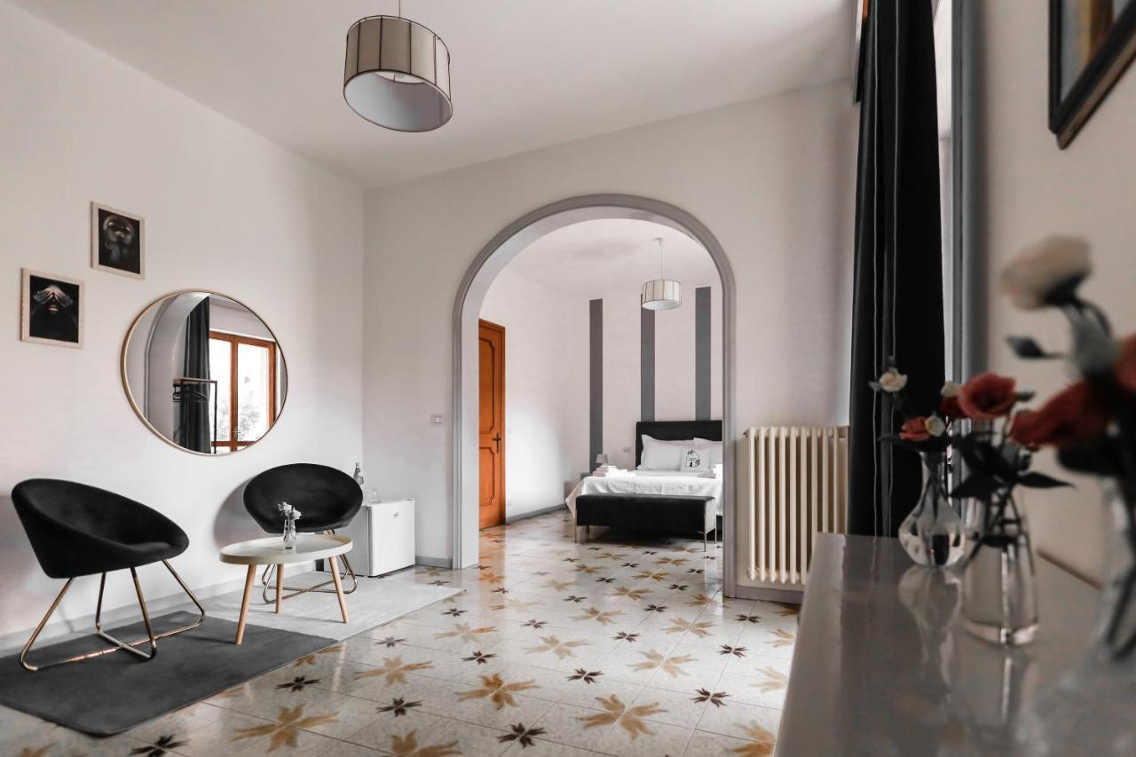 2 Santi - Suite And Rooms Lecce Buitenkant foto